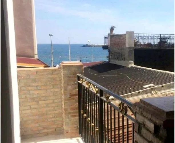 Pensión Da Marco&mary Giardini-Naxos