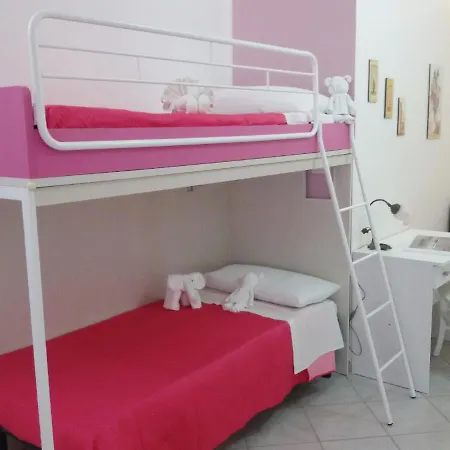 Da Marco&mary Guest house *